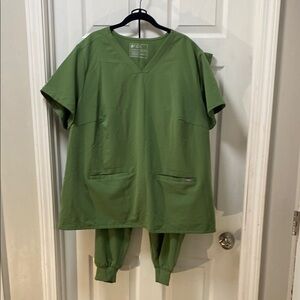 Figs Green Pajama Set Classic Sleepwear